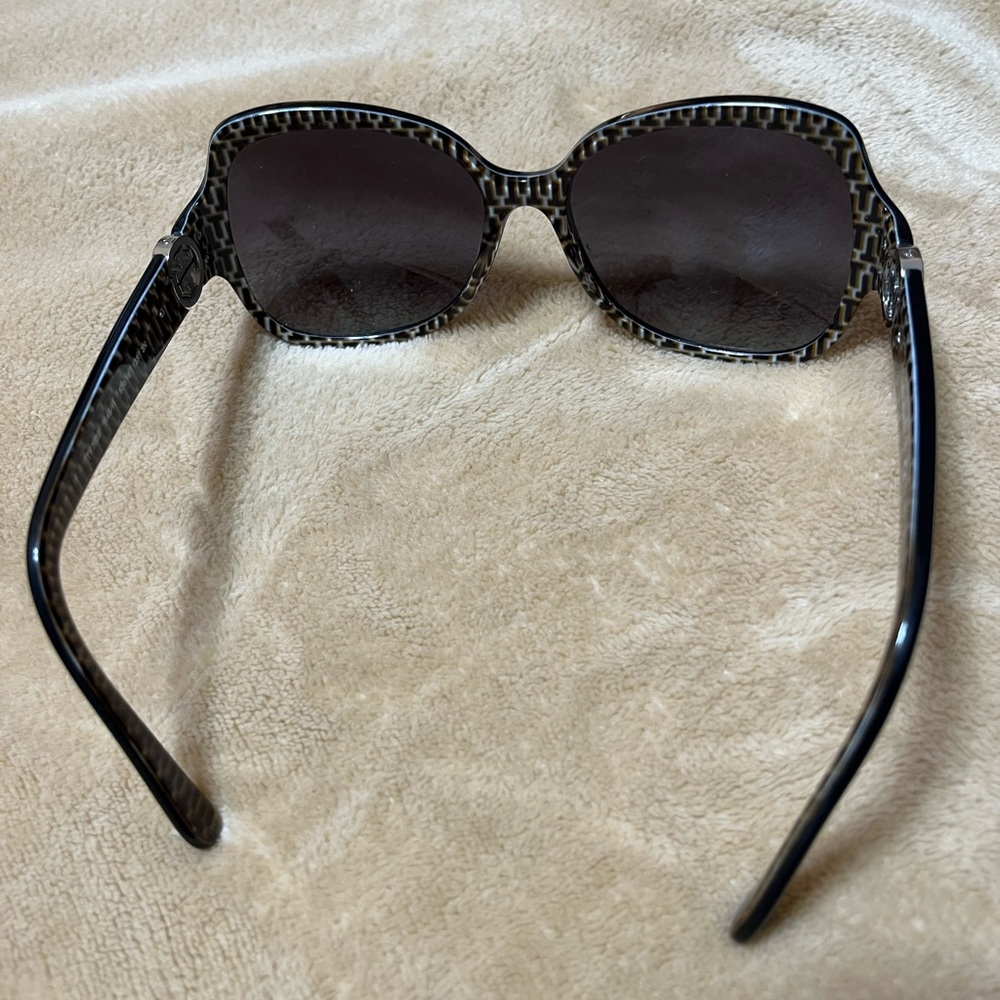 Tory Burch Black Sunglasses - Picture 6 of 6